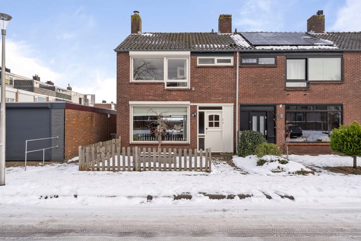 Foto 2 van A. M. de Jongstraat 1