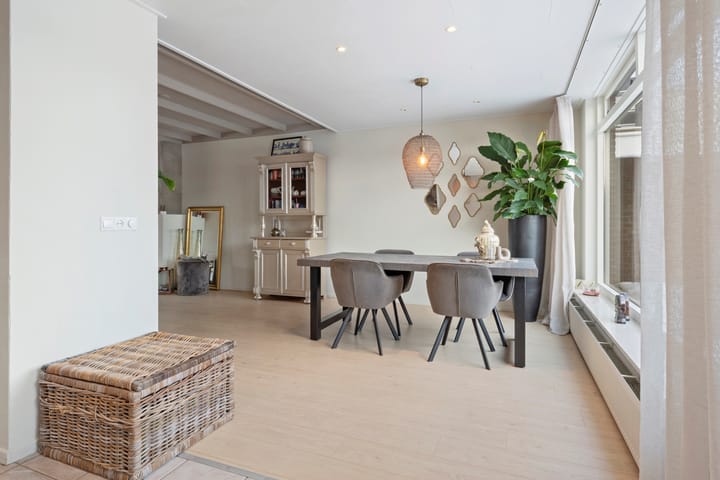 Photo 11 of A. M. de Jongstraat 1