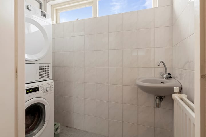 Photo 27 of A. M. de Jongstraat 1