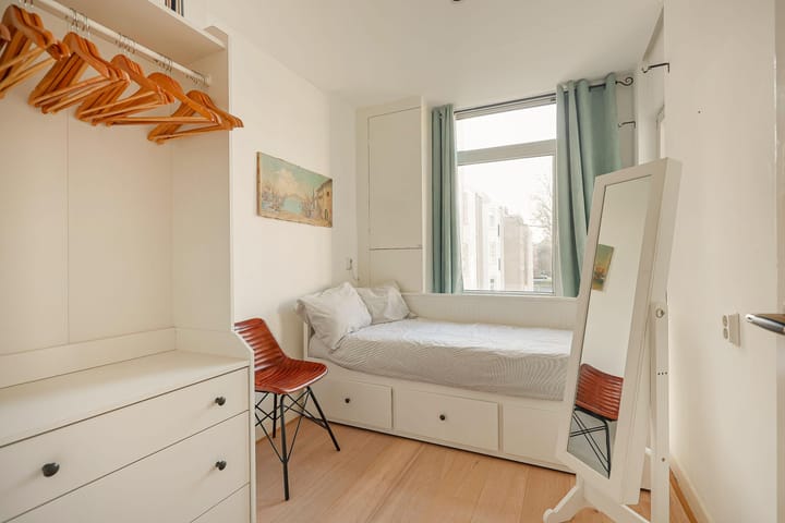 Foto 1 van Tweede Van der Helststraat 26-2