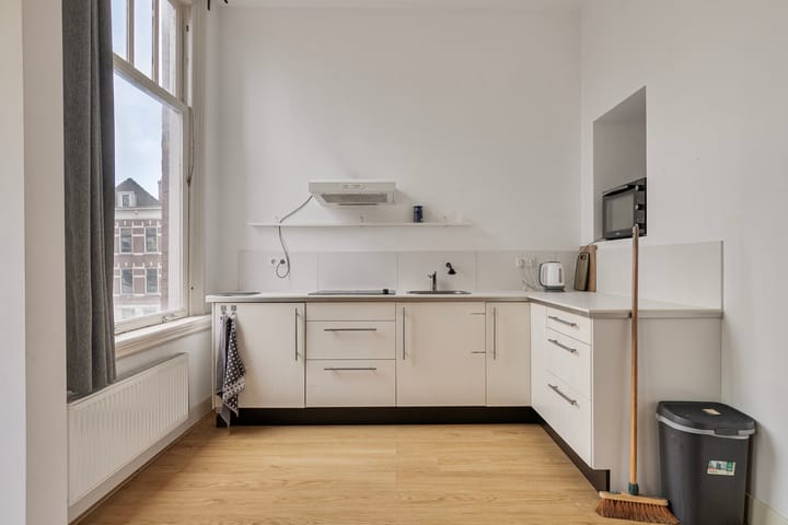 Foto 12 van Willebrordusplein 12-B