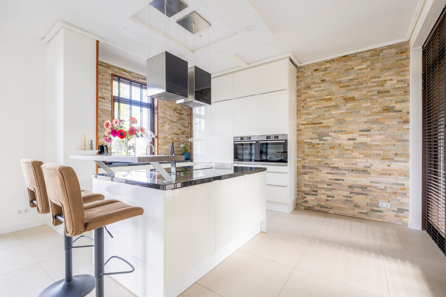 Foto 14 van Laurierweg 144