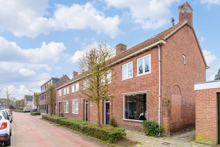 Foto 43 van Pastoor de Witstraat 5