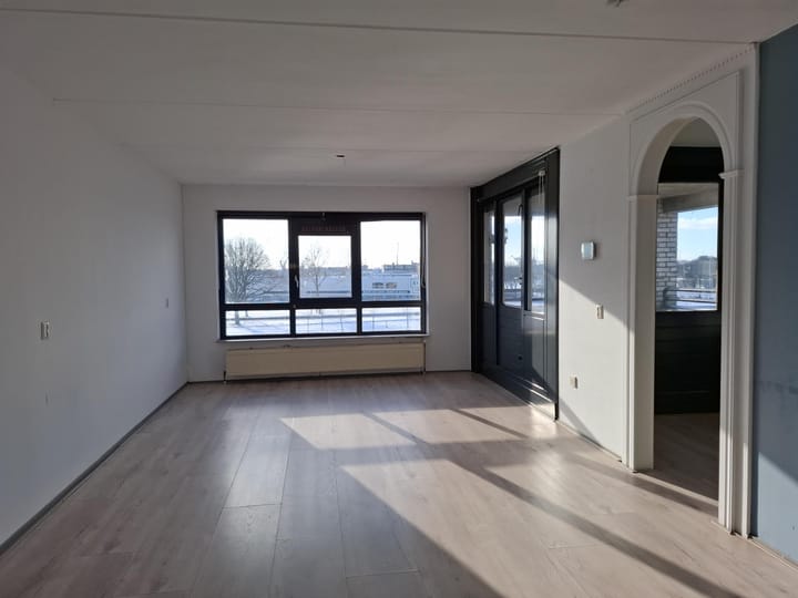 Photo 3 of Gekroonde Haringpad 108