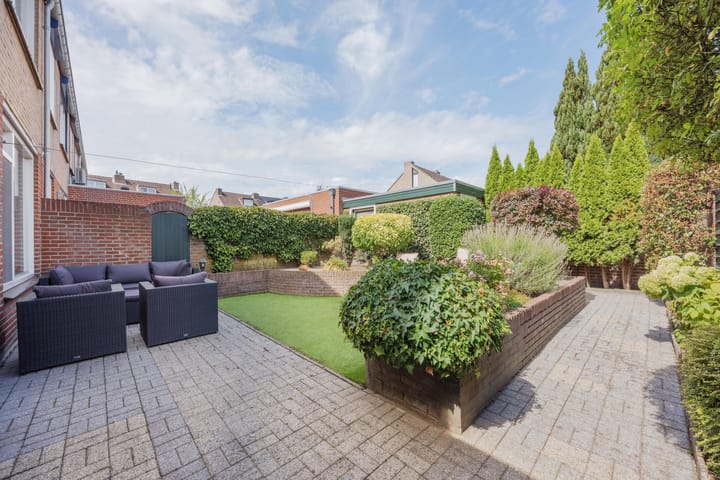 Foto 2 van Burg van Kempenstraat 38