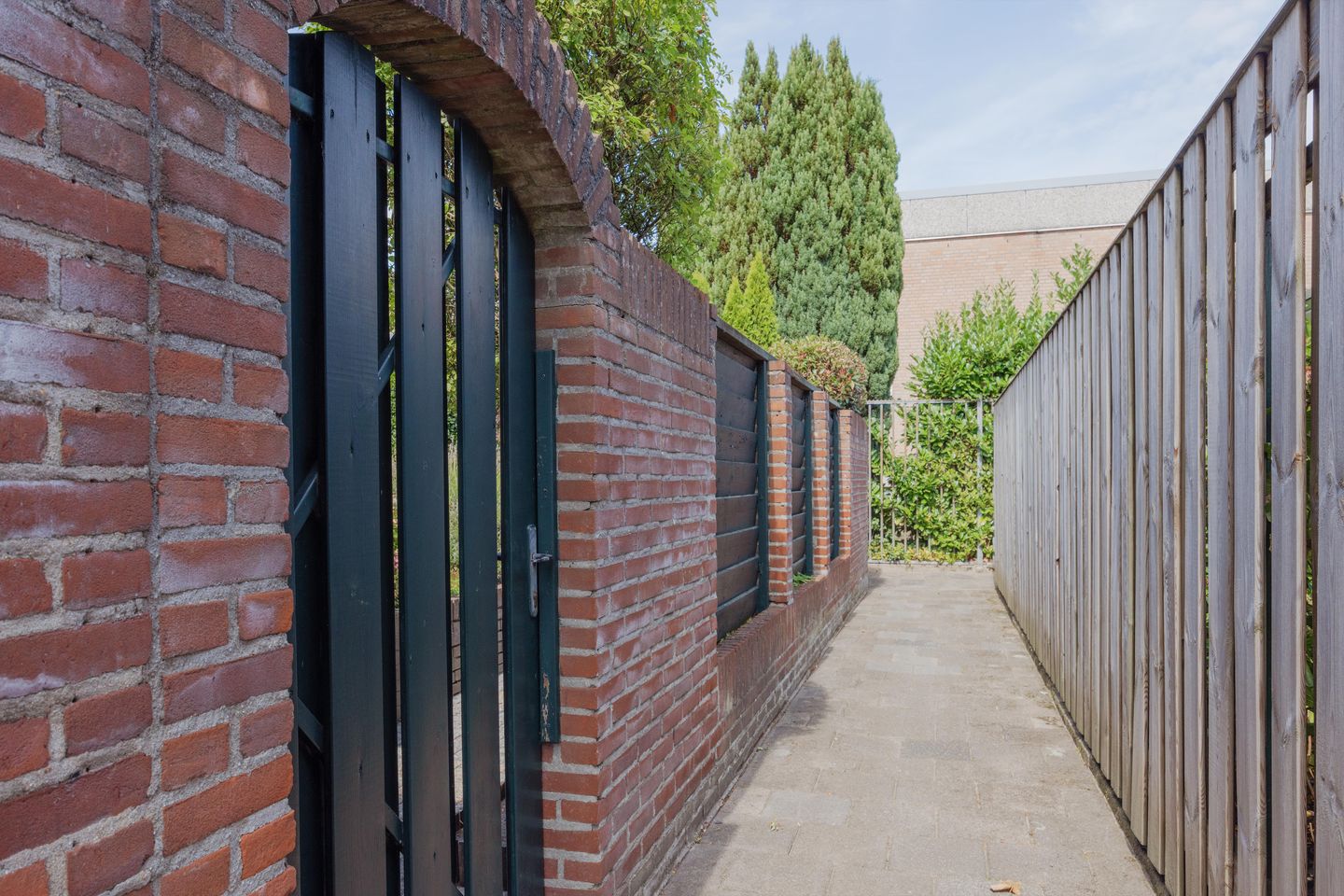 Photo 40 of Burg van Kempenstraat 38