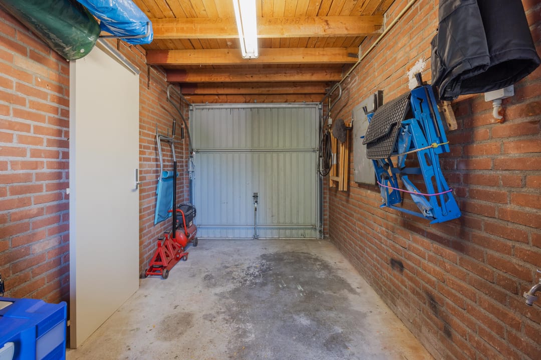 Photo 38 of Burg van Kempenstraat 38