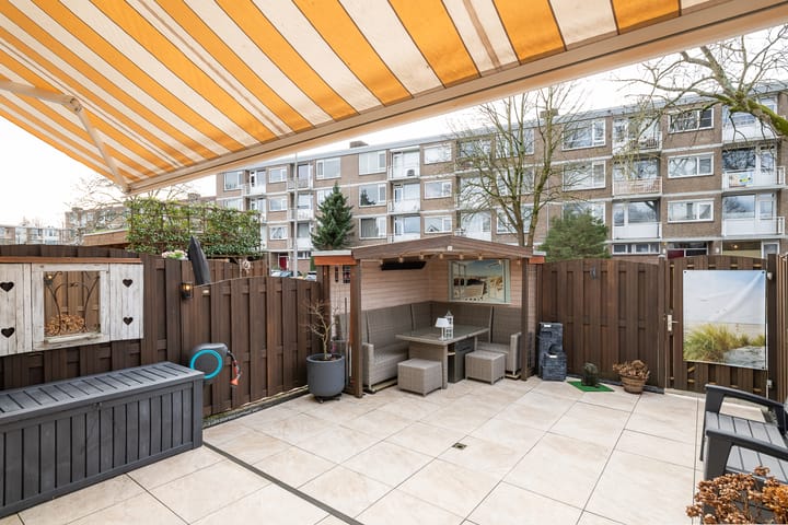 Photo 7 of Burgemeester Crezéestraat 18