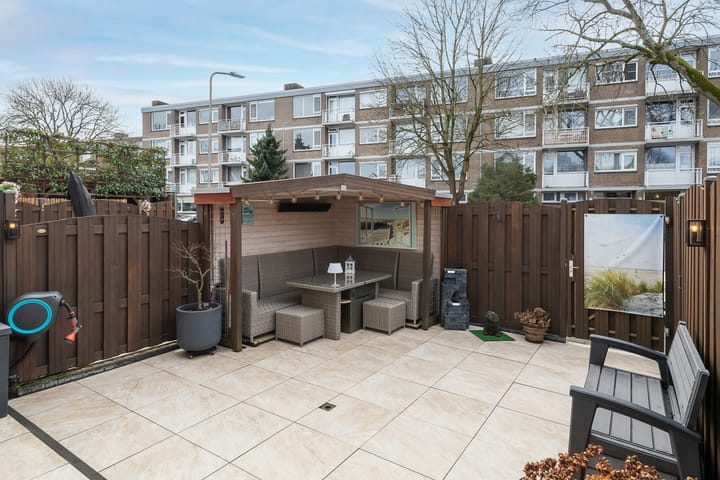 Photo 11 of Burgemeester Crezéestraat 18