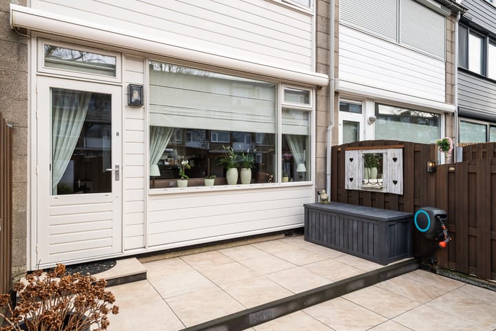 Photo 15 of Burgemeester Crezéestraat 18