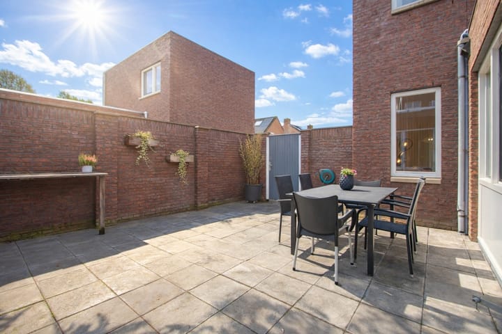 Photo 22 of Vinkenstraat 94