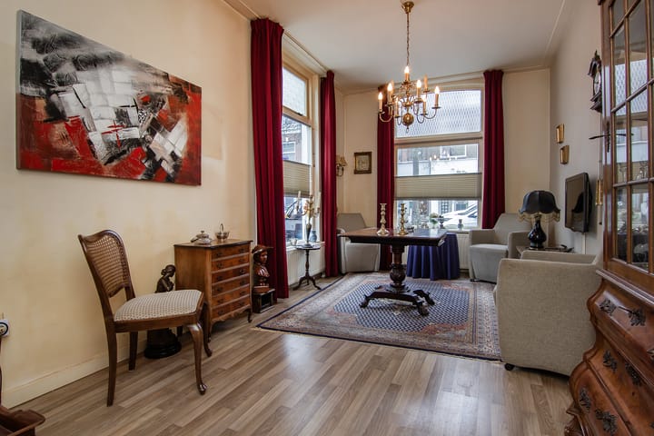 Photo 4 of Frans Halsstraat 48