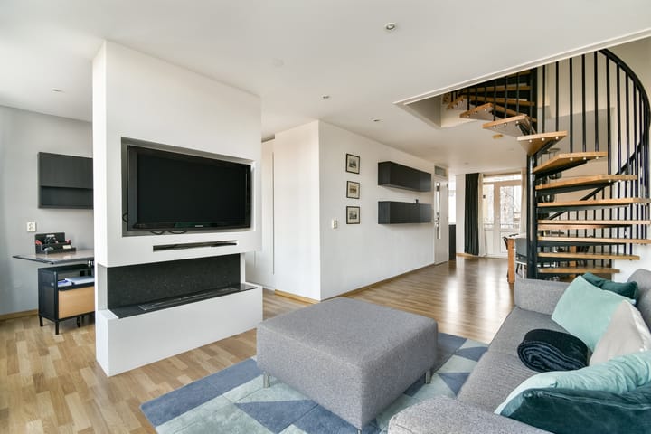 Photo 5 of Haarlemmerweg 127-3