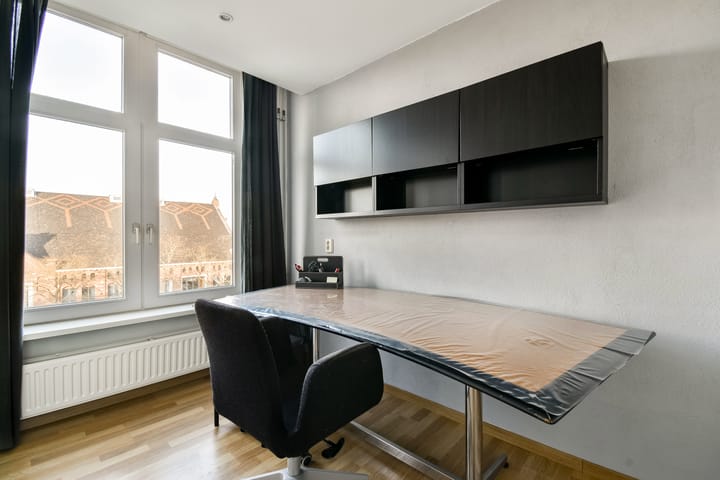 Photo 12 of Haarlemmerweg 127-3