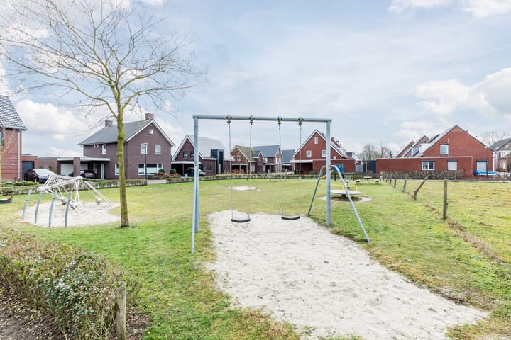 Foto 35 van Koster Nelissenstraat 3