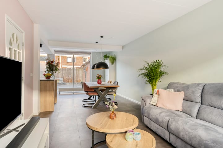 Photo 3 of Jacob van Oostzanenstraat 16