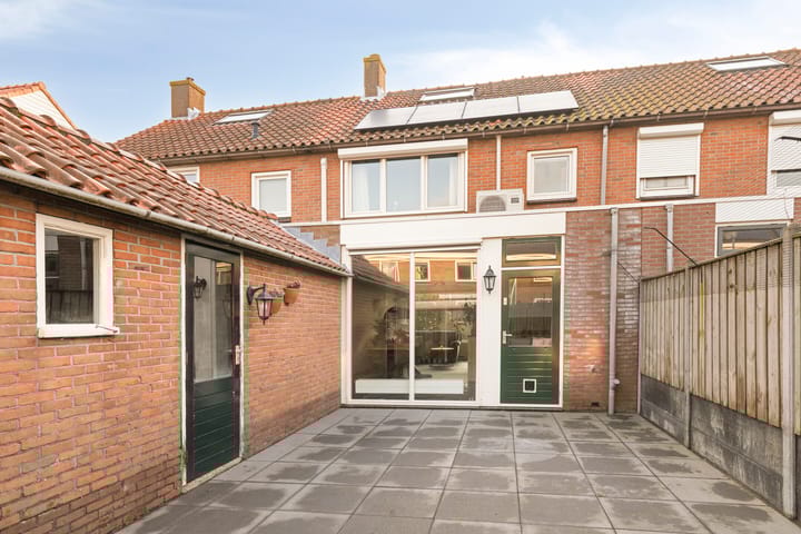 Photo 6 of Jacob van Oostzanenstraat 16