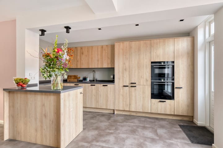 Photo 11 of Jacob van Oostzanenstraat 16