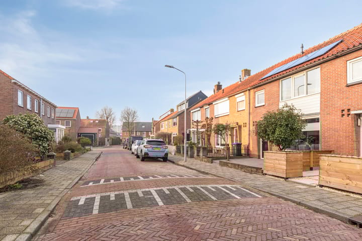 Photo 25 of Jacob van Oostzanenstraat 16