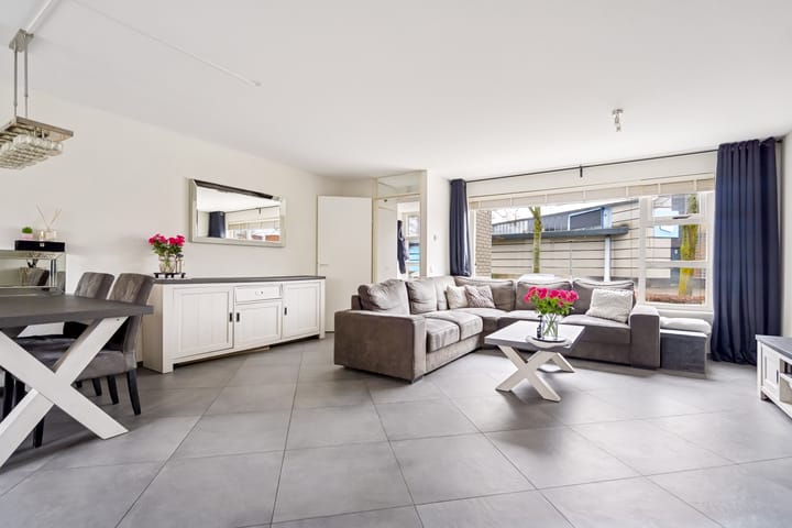 Photo 12 of Danslaan 147