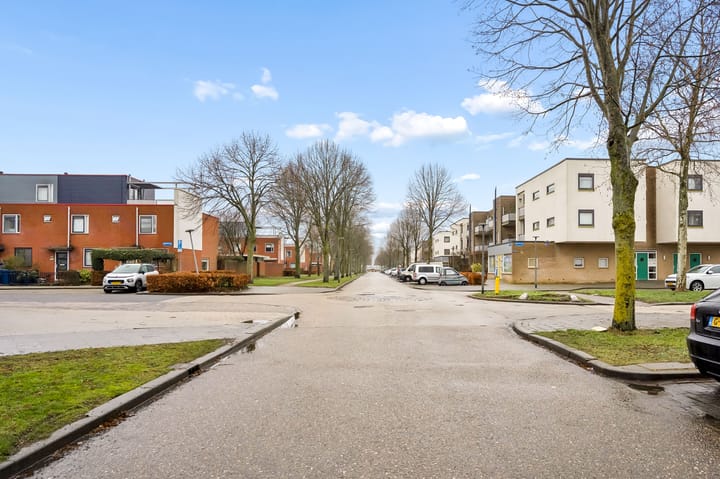 Photo 46 of Danslaan 147