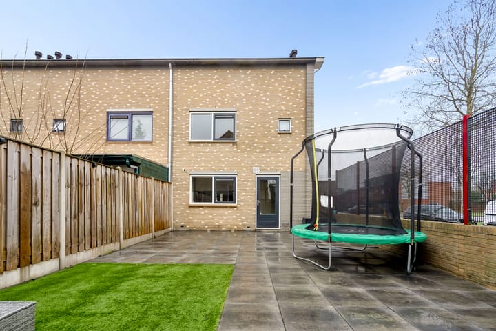 Photo 42 of Danslaan 147