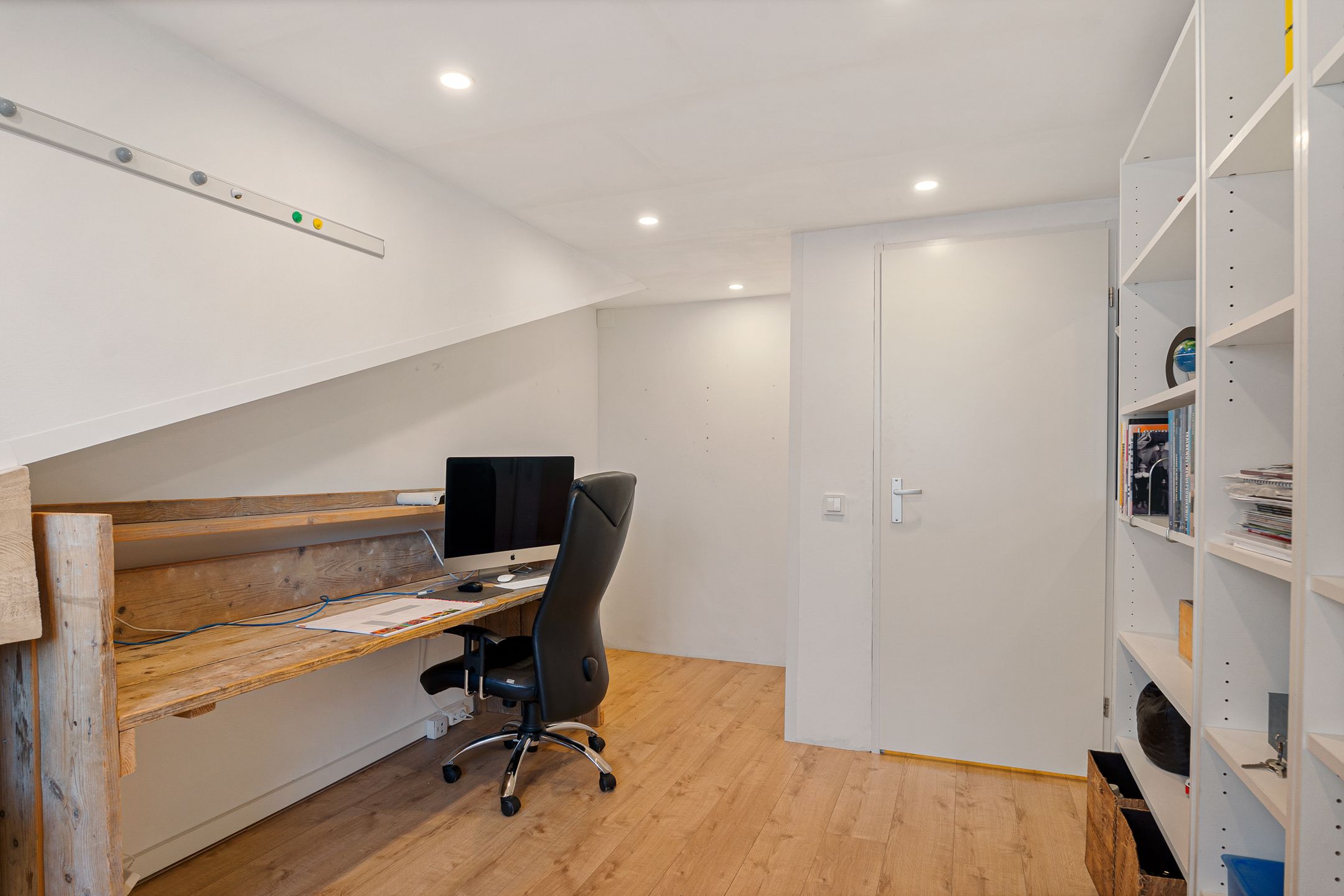 Photo 42 of Frank Sinatrarode 3