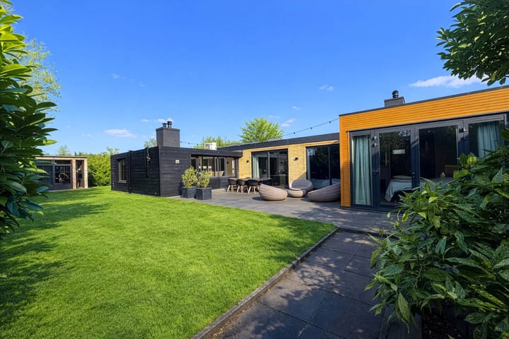 Photo 35 of Zuster Claassenhof 21