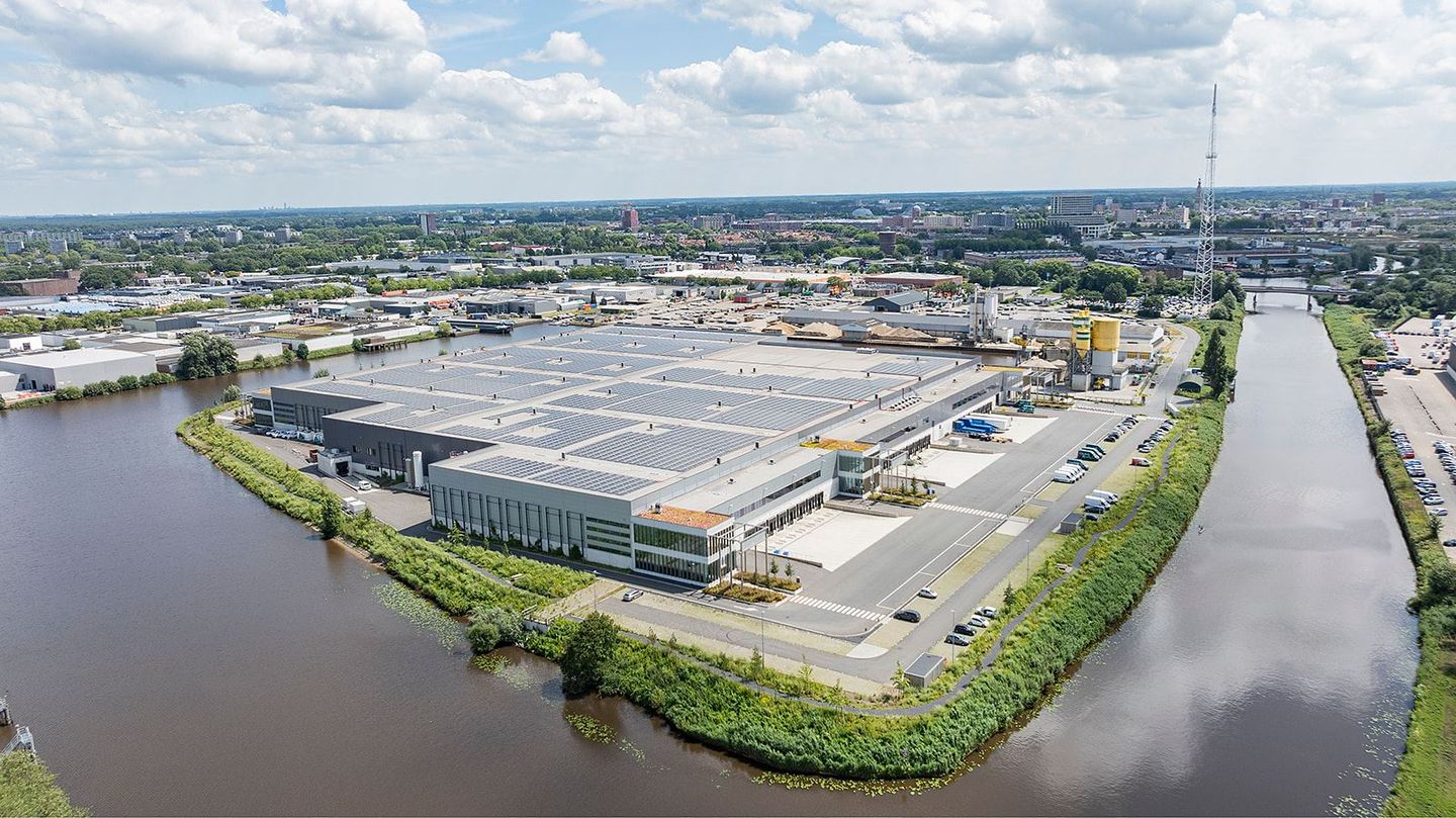 View photo 2 of Steenen Hoofd 58