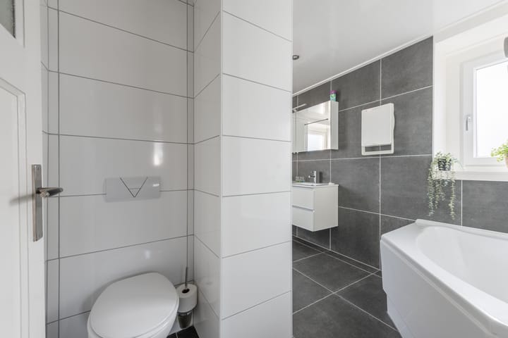 Photo 35 of Hoefweg 12