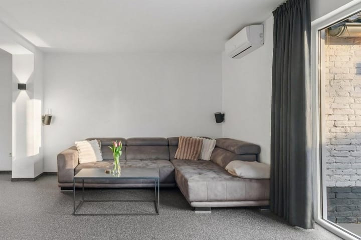 Photo 3 of Barbarastraat 27