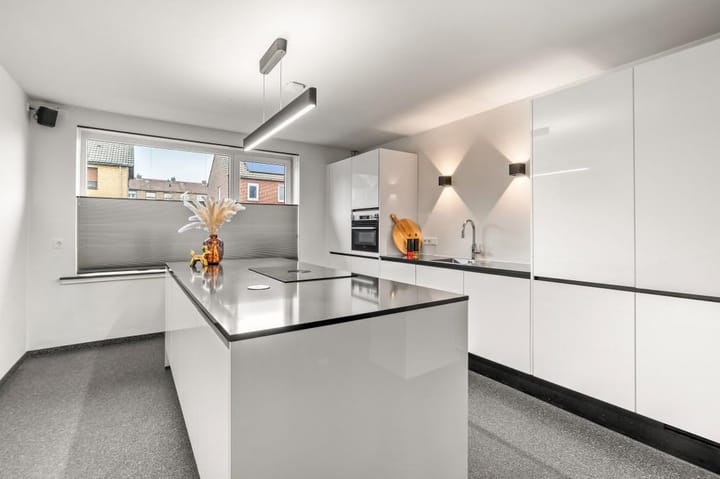 Photo 6 of Barbarastraat 27