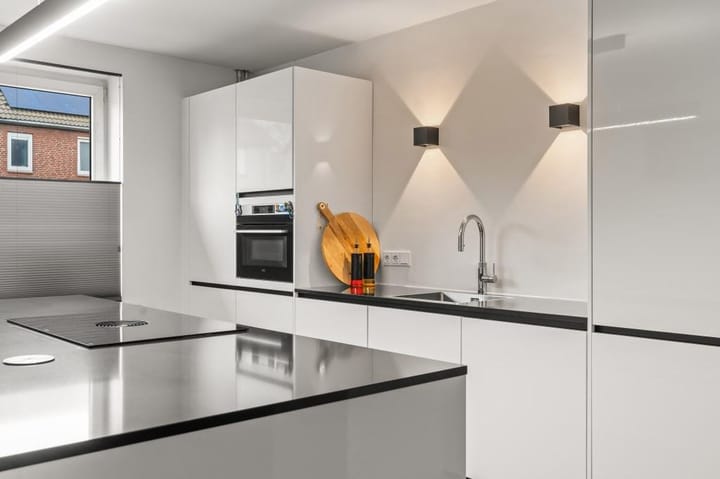 Photo 9 of Barbarastraat 27