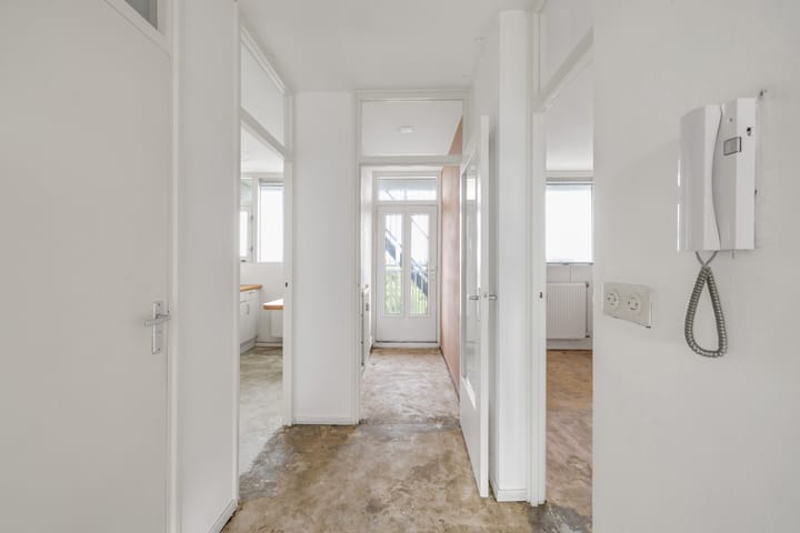 Photo 7 of van der Fuyckstraat 59