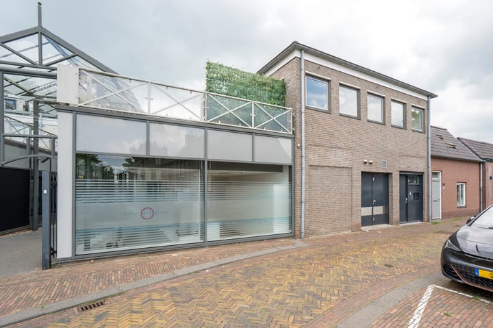 Foto 5 van Oostwal 13