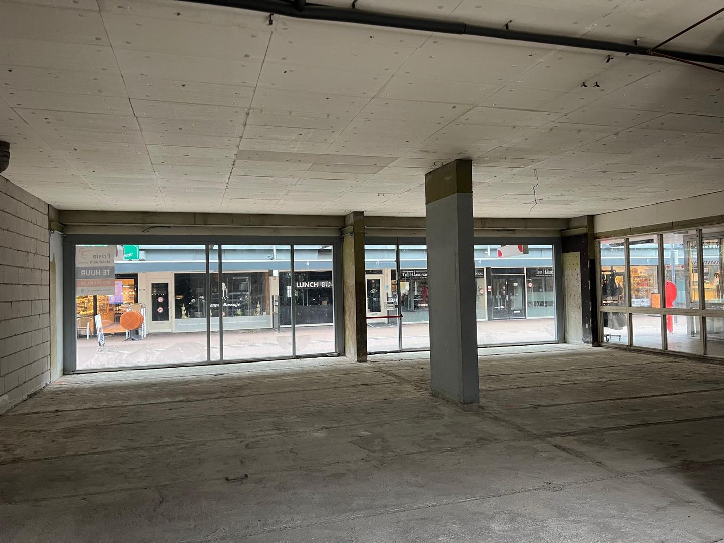 View photo 3 of Loosduinse Hoofdstraat 593