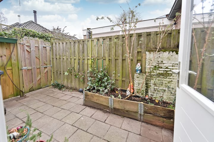 Photo 13 of B. van Rooijenstraat 20