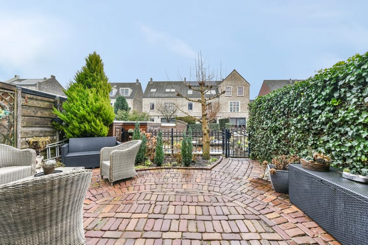 Foto 4 van Bergenboulevard 124