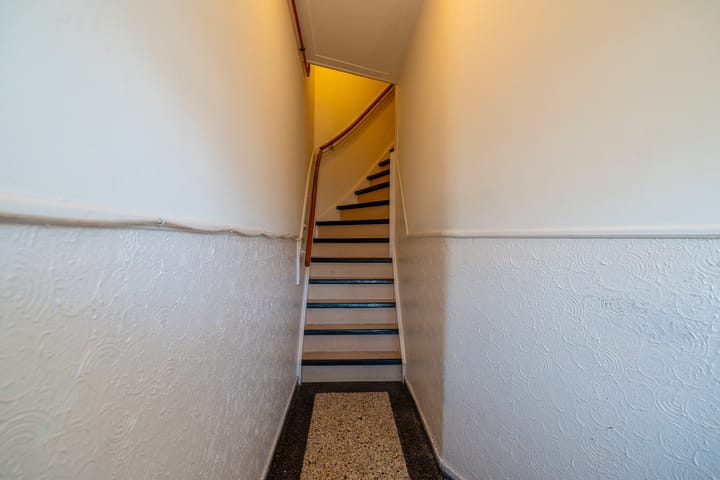 Photo 9 of Robert Schumannstraat 28-BS