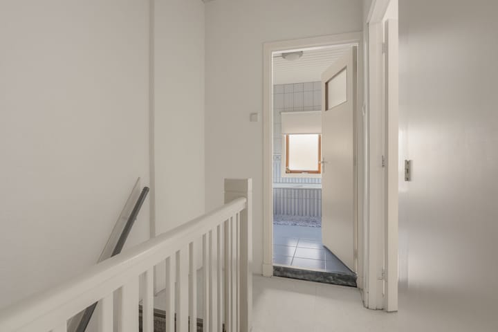 Foto 18 van Jan Luykenstraat 16