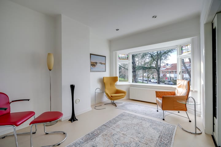 Photo 10 of Robert Schumannstraat 28-BS