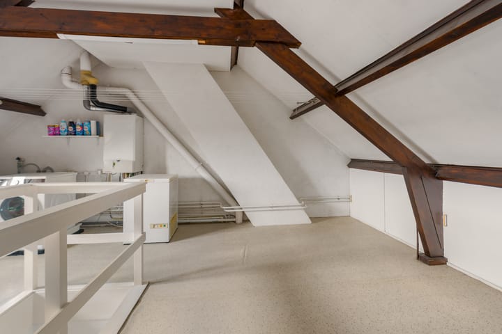 Foto 25 van Jan Luykenstraat 16