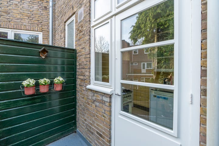 Photo 25 of Robert Schumannstraat 28-BS