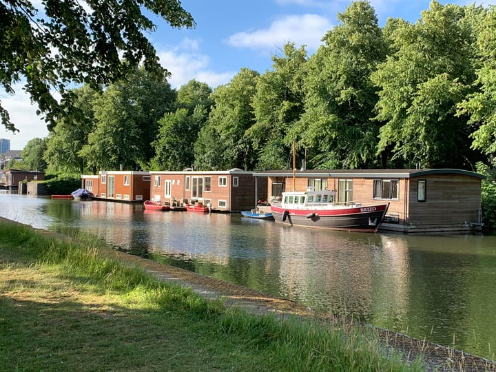 Photo 46 of Robert Schumannstraat 28-BS