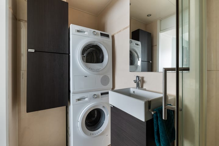 Photo 21 of Haringvlietstraat 27