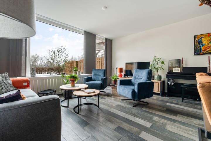 Photo 6 of Haringvlietstraat 27