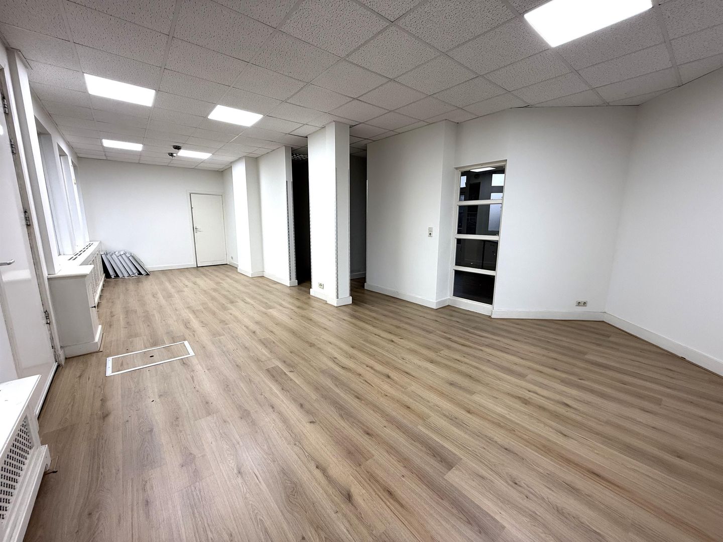 Bekijk foto 2 van Aarnout Drostlaan 26