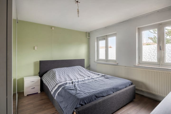 Photo 3 of Doctor Poelsstraat 10