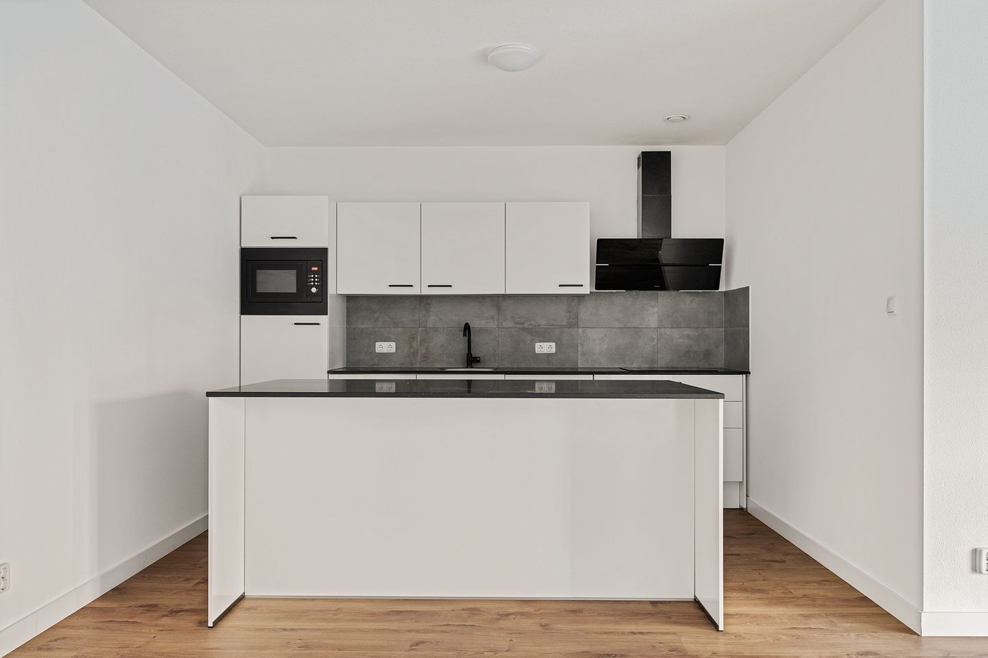 Photo 14 of Dr. Benthemstraat 2-A