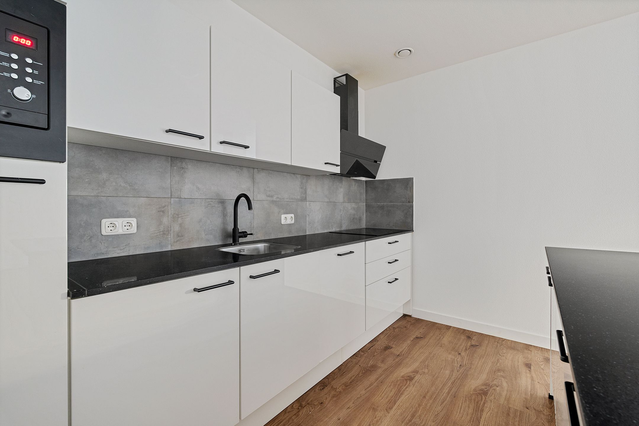 Photo 18 of Dr. Benthemstraat 2-A